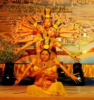 Vũ khúc Thiên Thủ Thiên Nhãn - Ảnh: Giác Thông